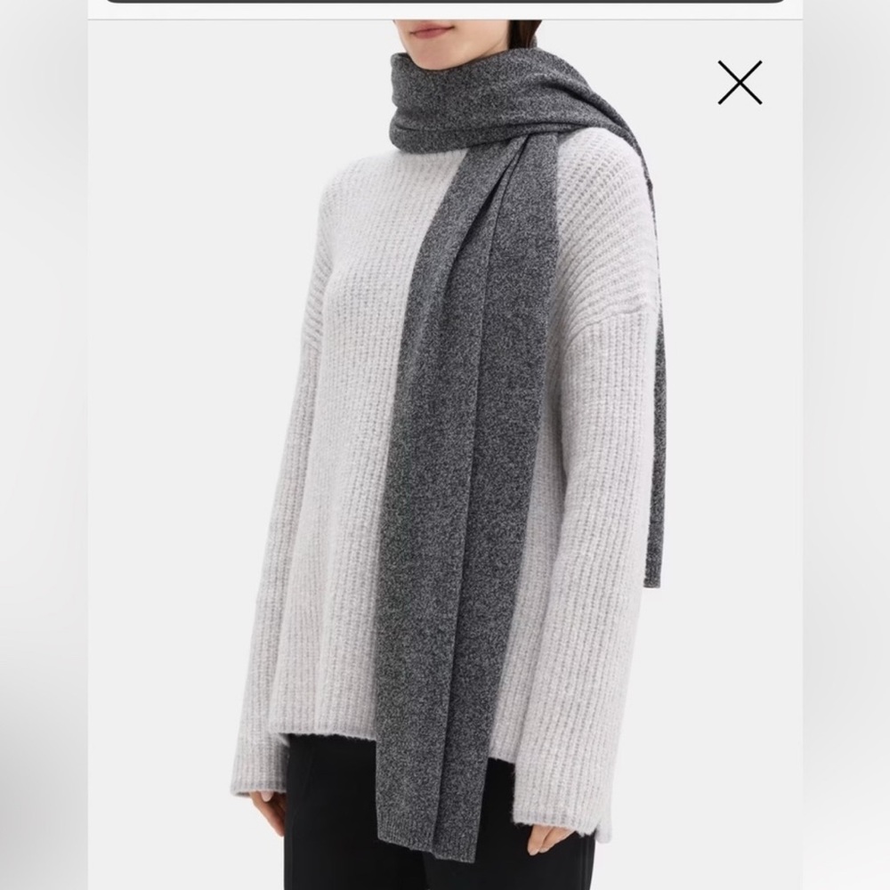 Theory Gray cashmere Scarf